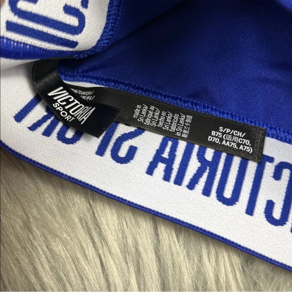 Victoria Sport Blue White Mesh Sports Bra Size Small - Picture 5 of 6